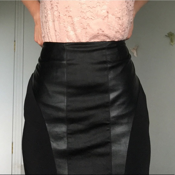 Tristan Leather(ed) Black Skirt - Picture 2 of 4